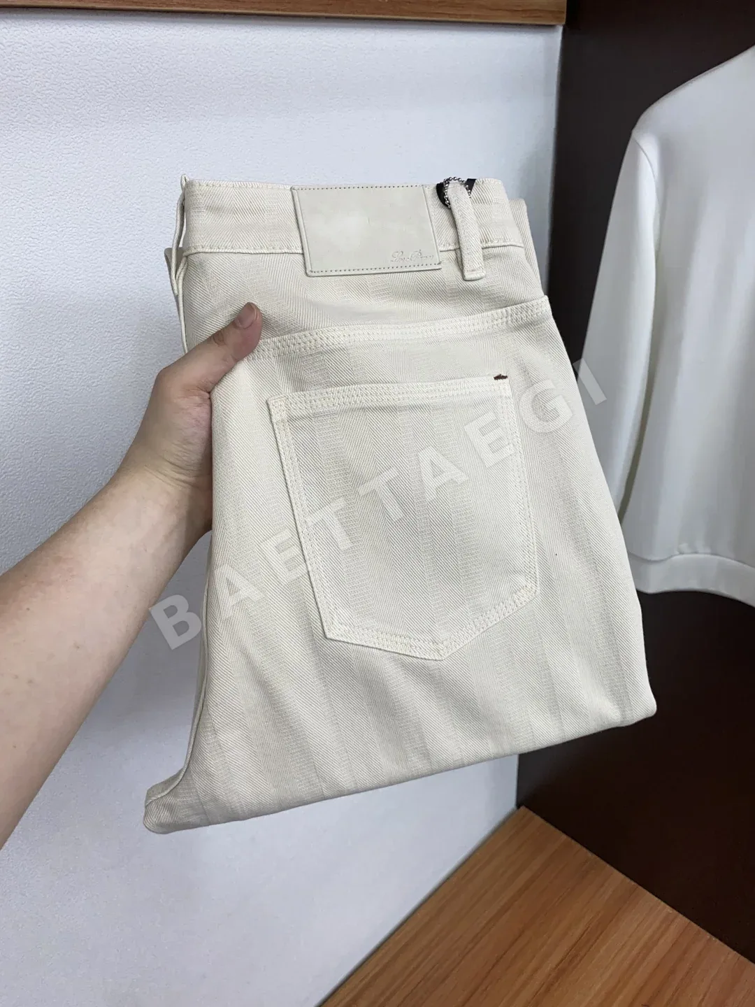 로로피아나 슬림핏 남성 바지 197459