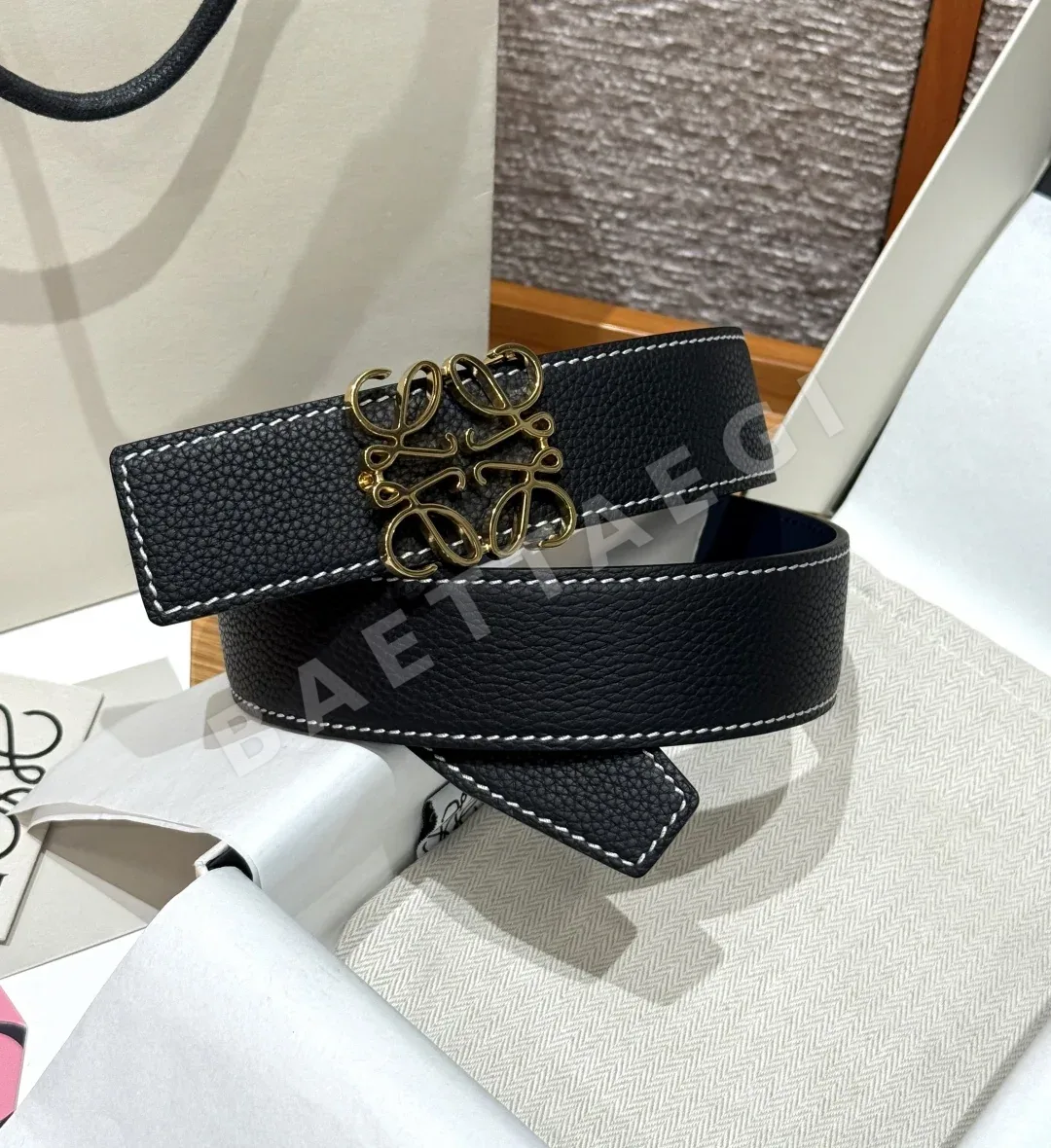 로에베 아나그램 양면 그레인 소가죽 벨트 상세 이미지 2