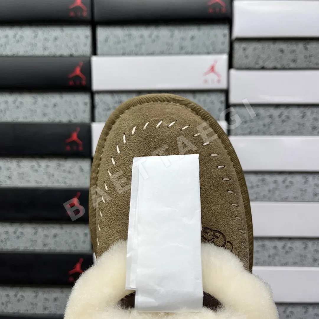 어그 [TOP] LBNZ 208933 UGG LBNZ 상세 이미지 2