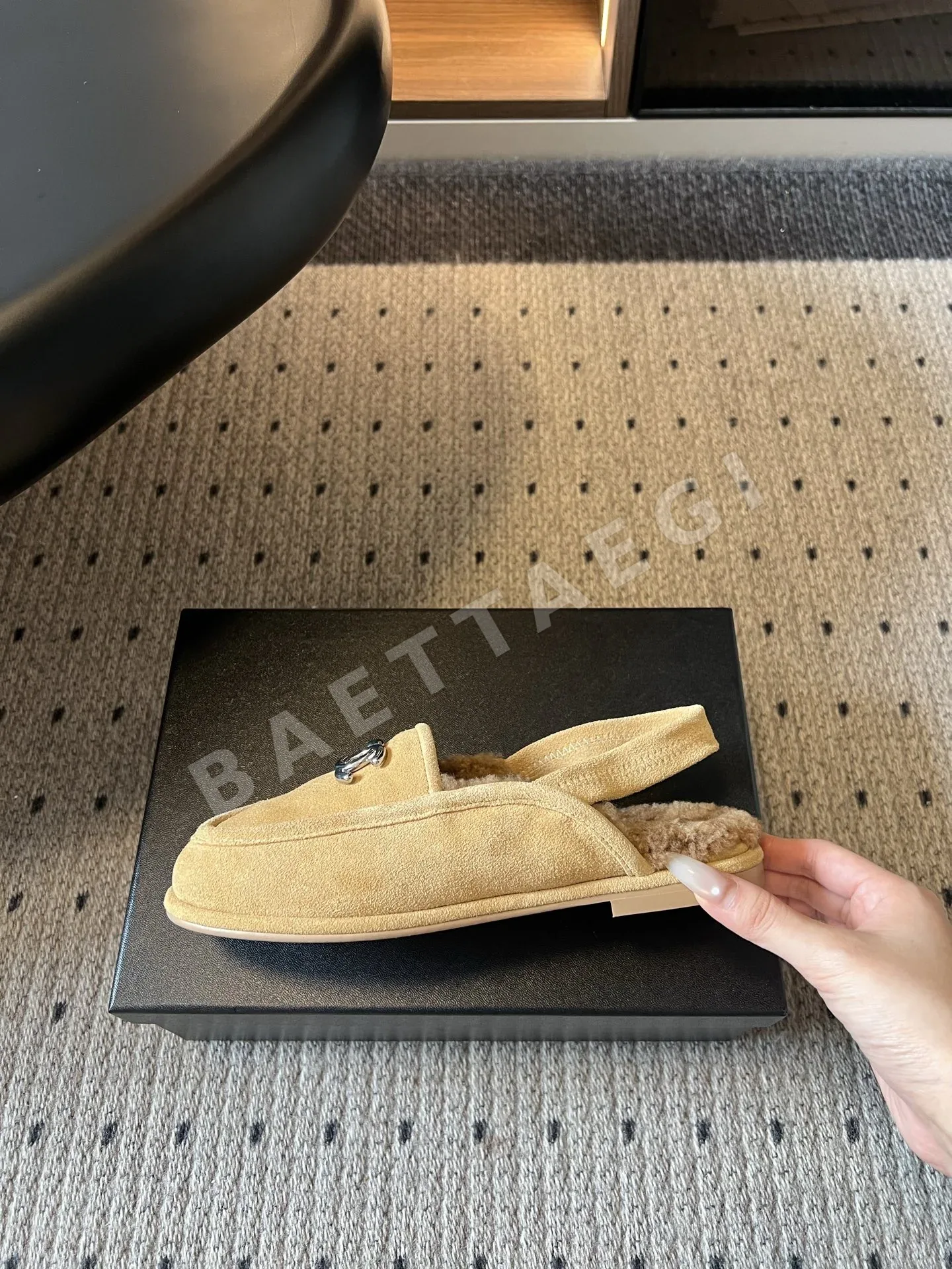 샤넬 더블 C 로퍼 메탈 버클 상세 이미지 5