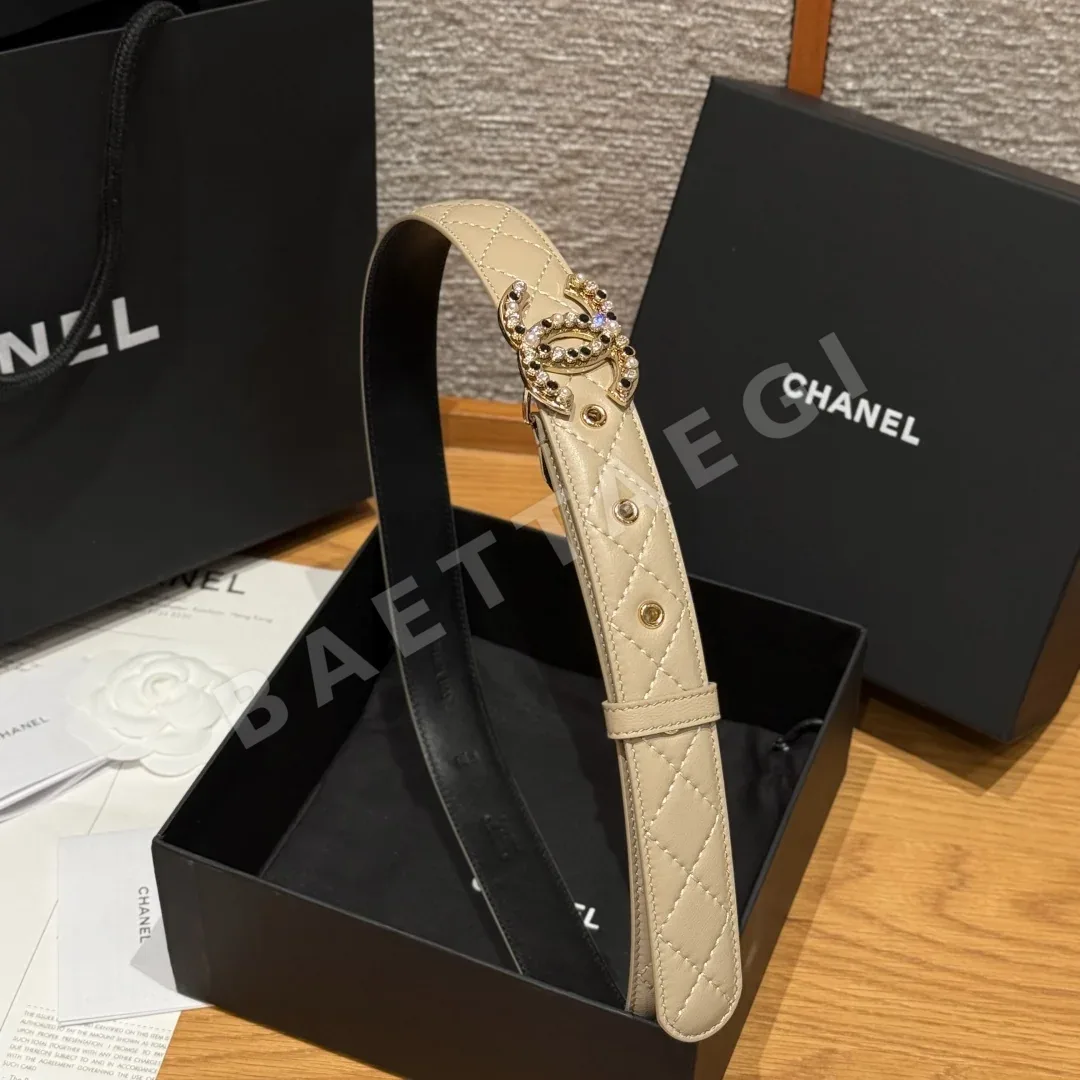 샤넬 다이아몬드 패턴 램스킨 더블 C 메탈 벨트 상세 이미지 4