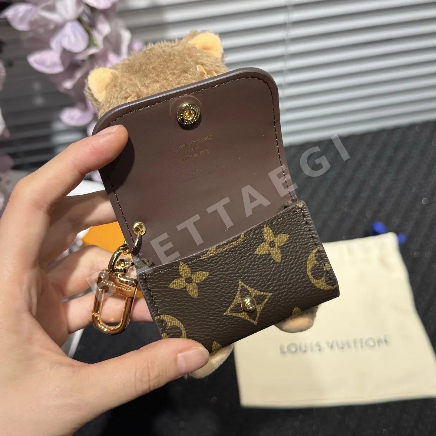루이비통 비비엔느 모노그램 키링 상세 이미지 9