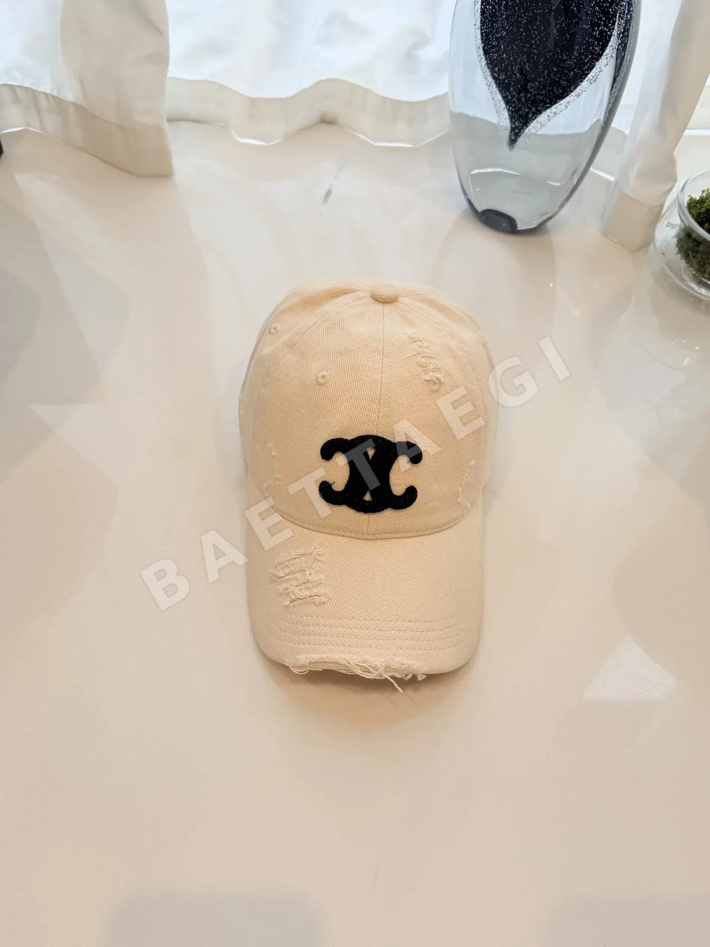 셀린느 캡 84142