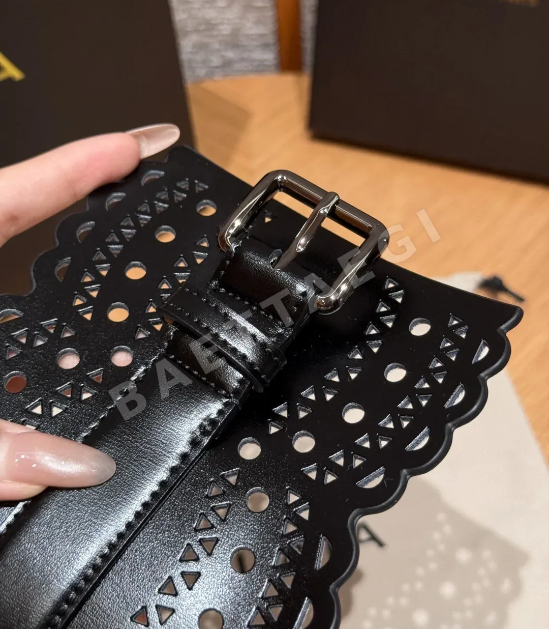 알라이아 비엔 카프스킨 코르셋 벨트 상세 이미지 5