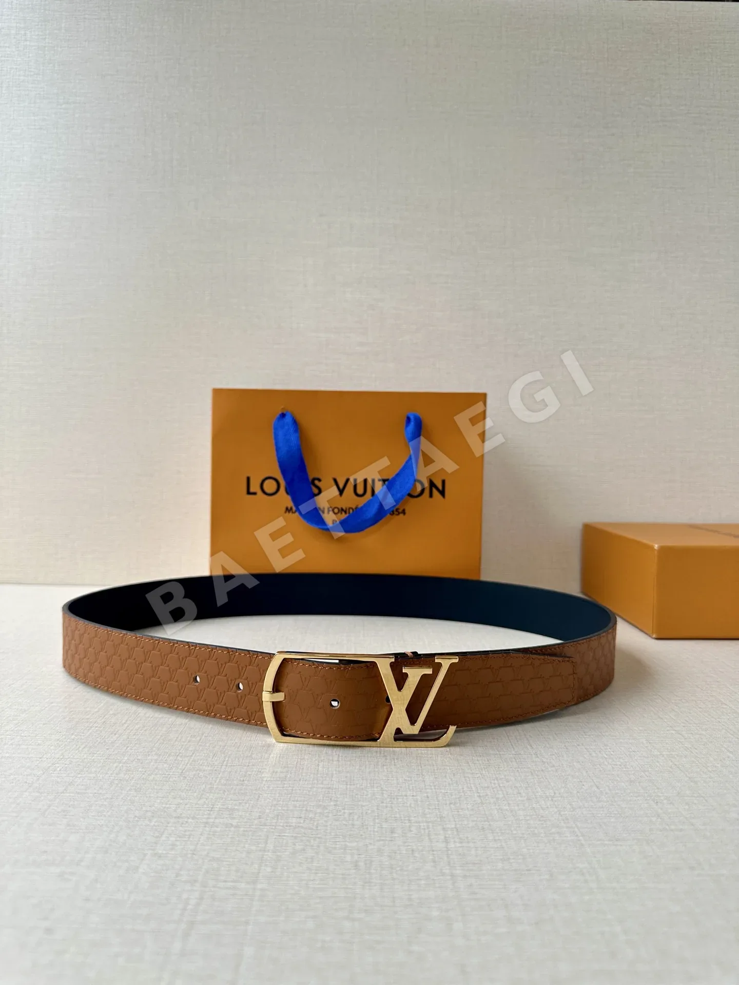 루이비통 LV 에어로그램 버클 벨트 57687