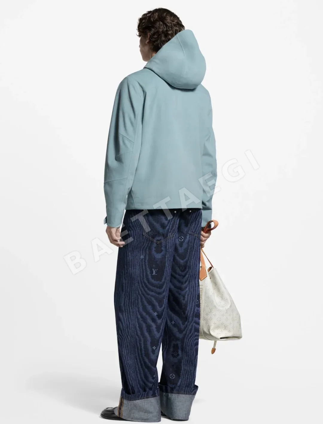 루이비통 엠보스 모노그램 후드 구스 다운 자켓 상세 이미지 25