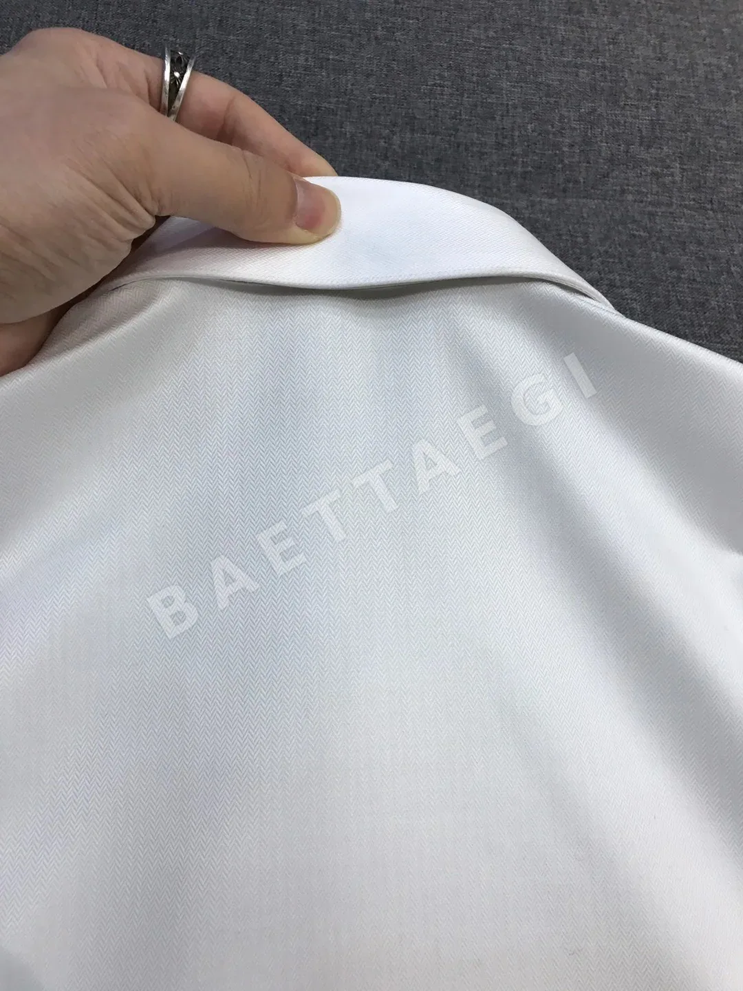디올 자수 코튼 남성 긴팔 셔츠 상세 이미지 5