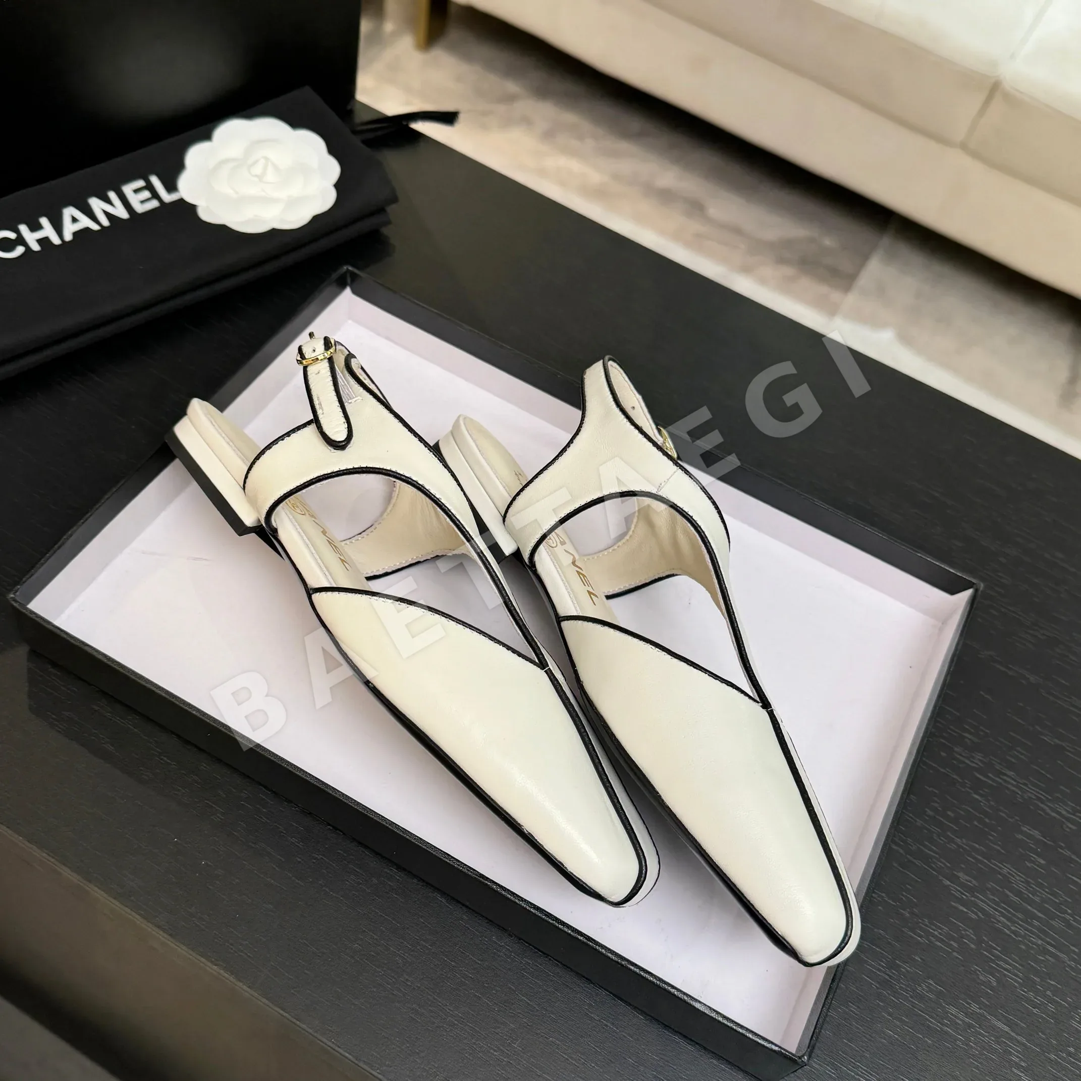 샤넬 26C 더블 C 컬러 블록 플랫 슈즈 상세 이미지 4