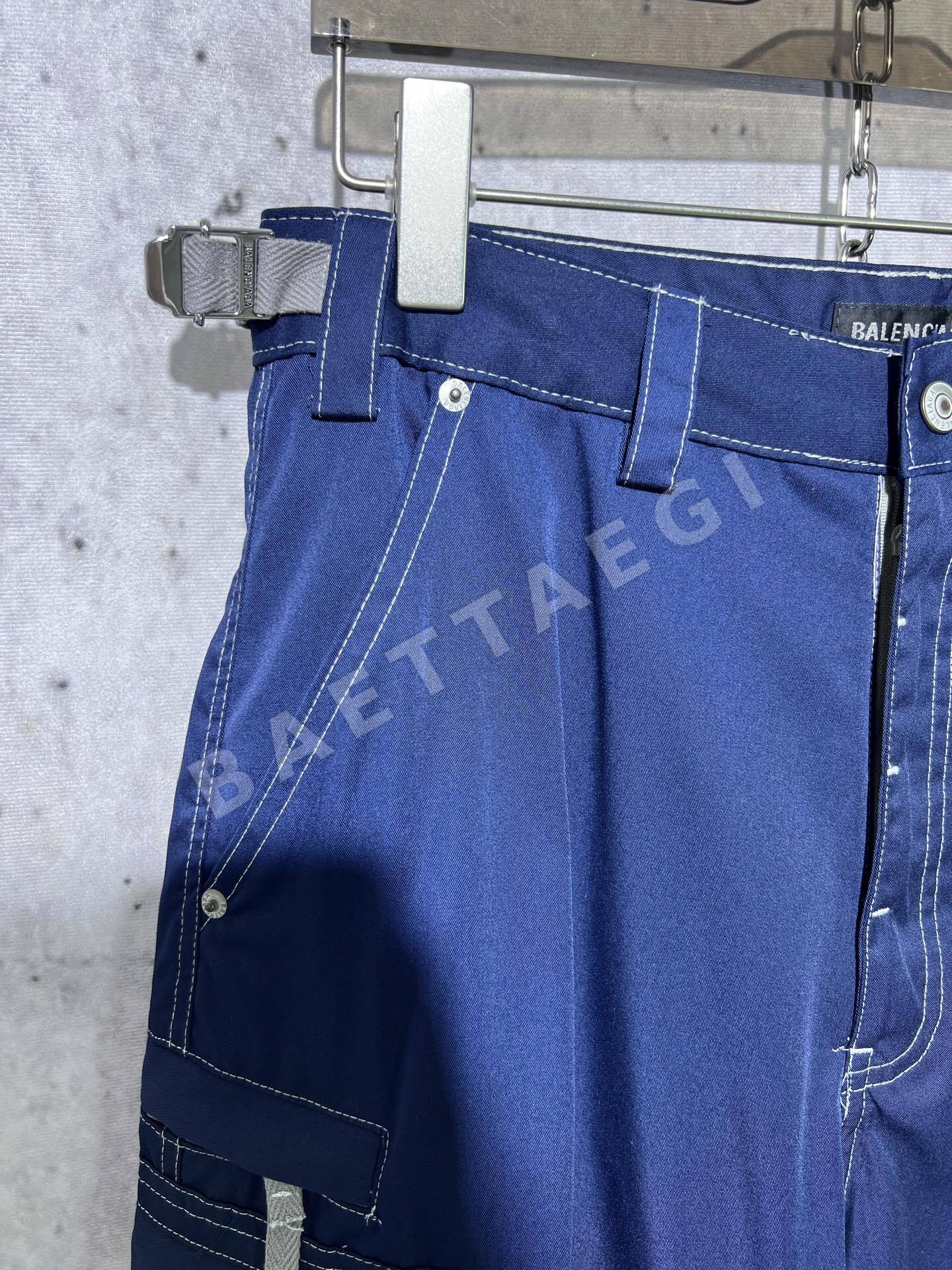 발렌시아가 무지 버튼 포켓 카고 남성 바지 상세 이미지 8