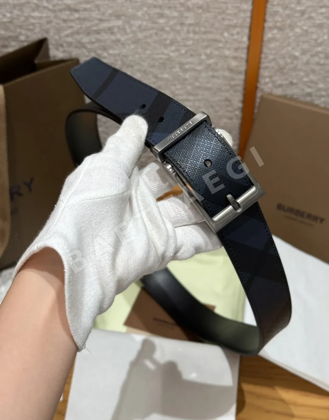 버버리 카프스킨 가죽 리버시블 벨트 35MM 상세 이미지 3