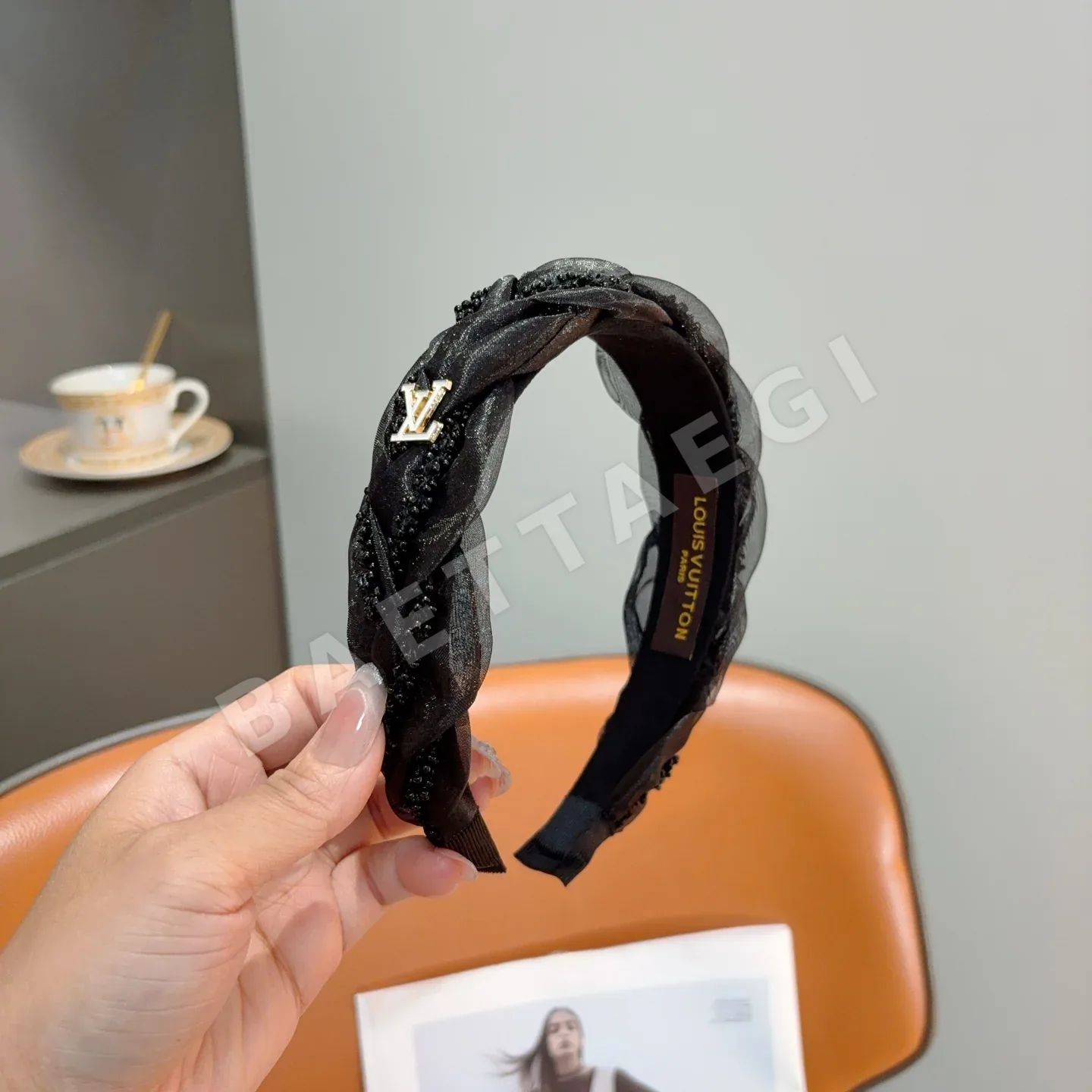 루이비통 꽈배기 헤어밴드 상세 이미지 3