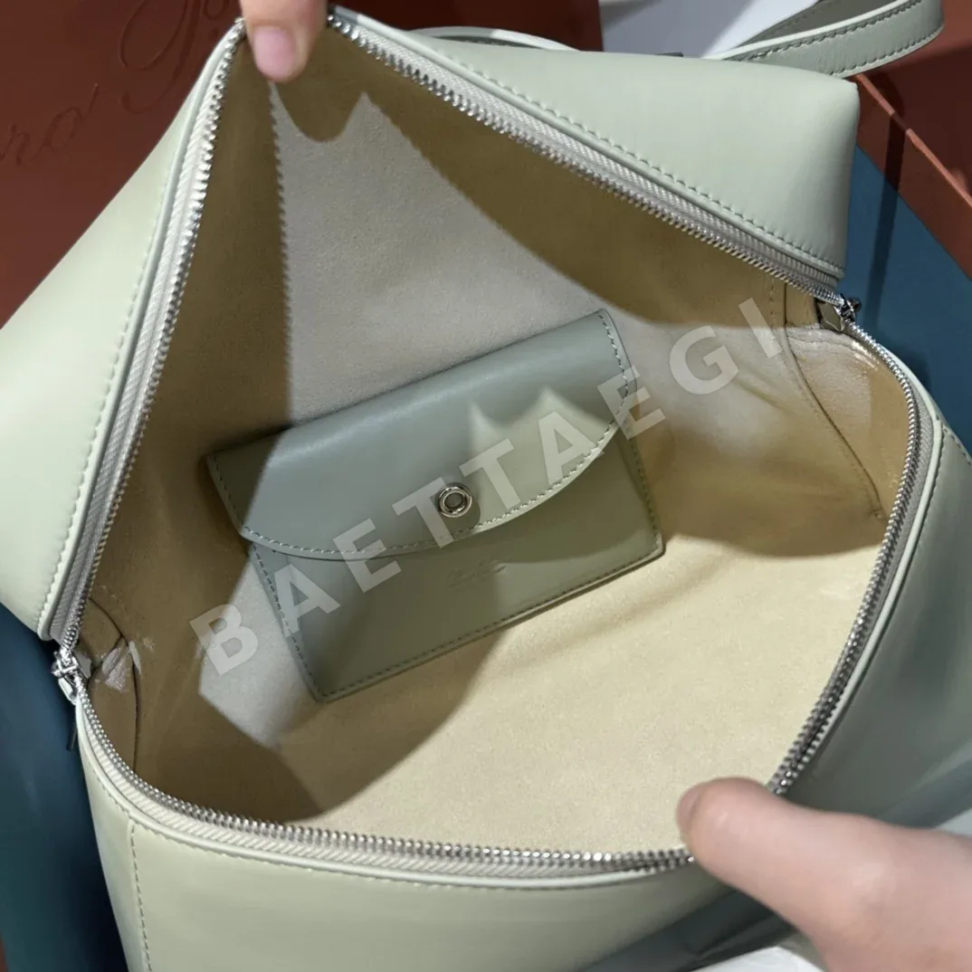 로로피아나 새들 레더 언더암백 상세 이미지 7