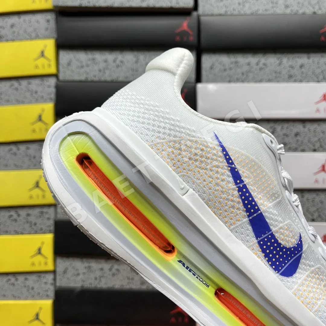 나이키 [CG] 보메로 프리미엄 HQ2050-101 202004 Nike Vomero Premium White Lapis Total Orange 상세 이미지 8
