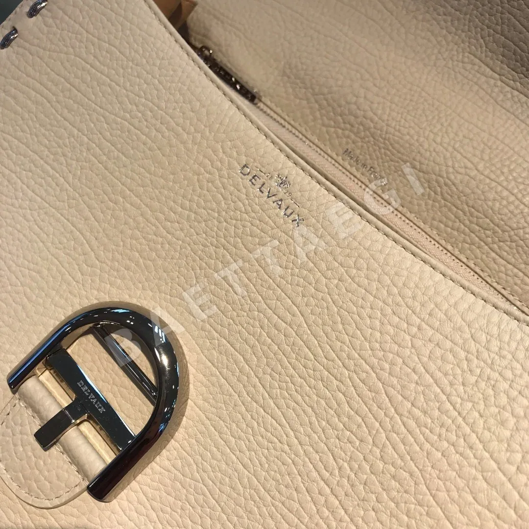 델보 브릴리언트 미디엄 램스킨 가방 상세 이미지 7