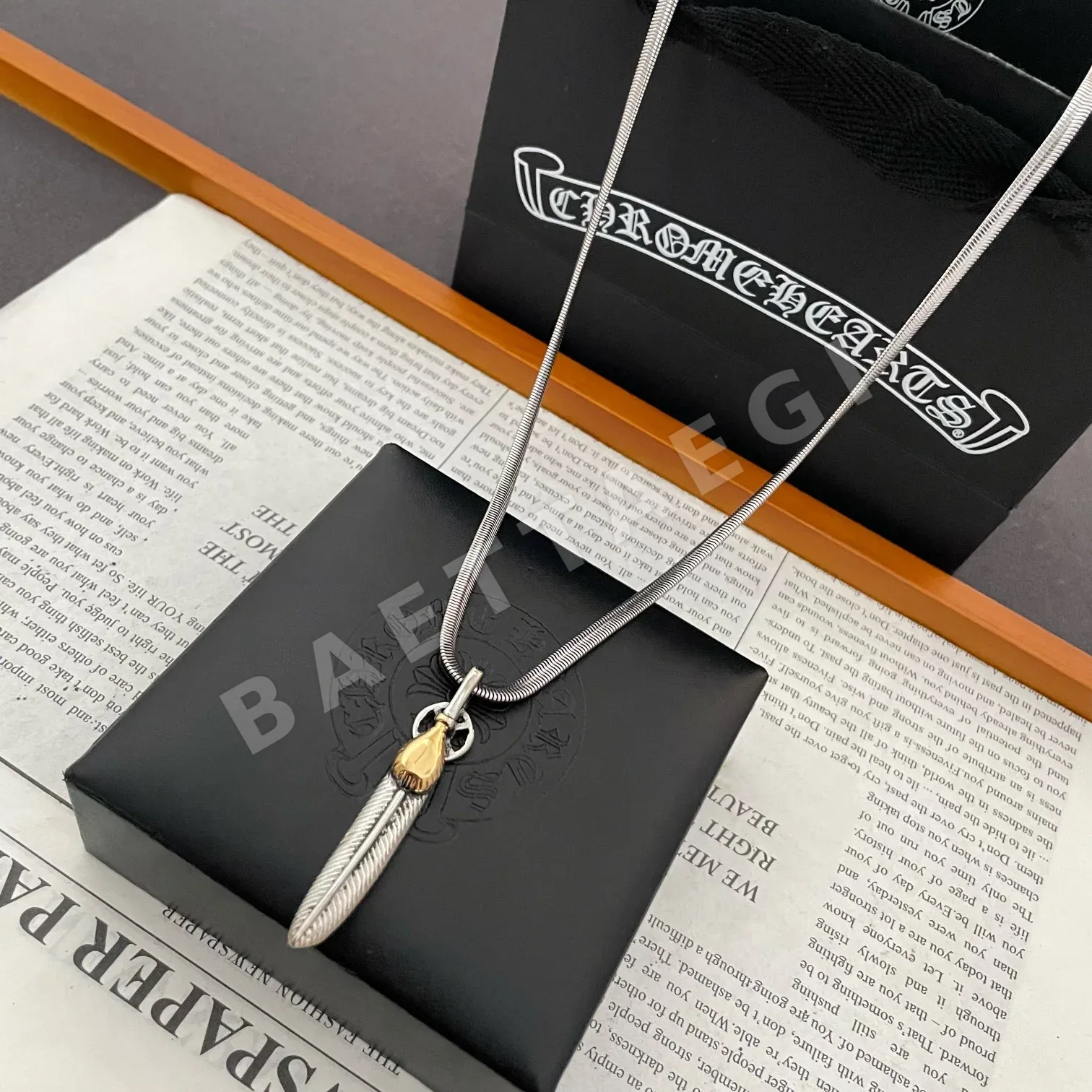 크롬하츠 클래식 스네이크 패턴 페더 펜던트 목걸이 상세 이미지 2
