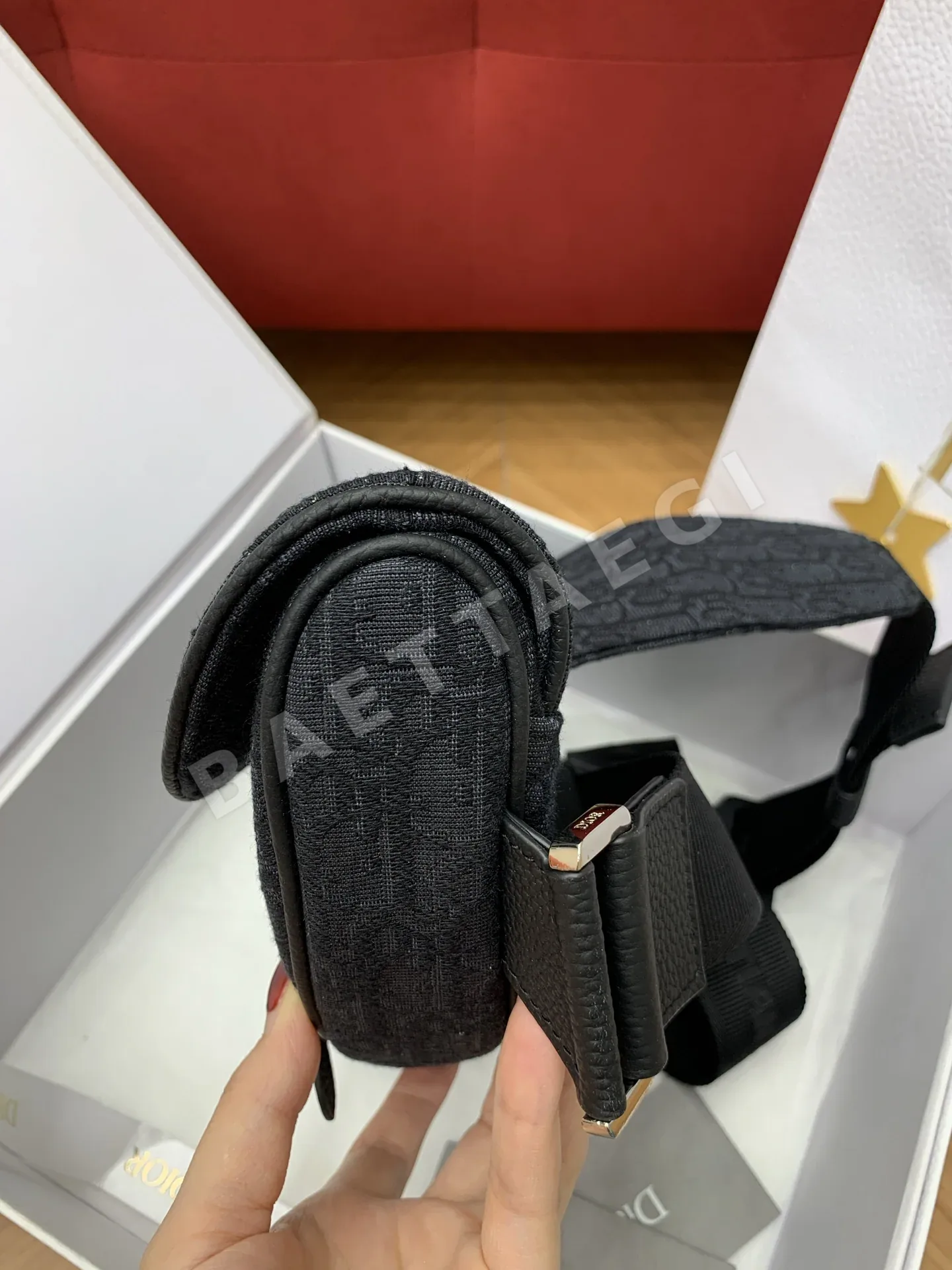 디올 새들백 가죽 숄더백 상세 이미지 4