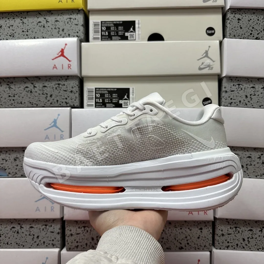 나이키 [5A] 보메로 프리미엄 화이트 HQ2050-533 201630 Nike Vomero Premium 상세 이미지 2
