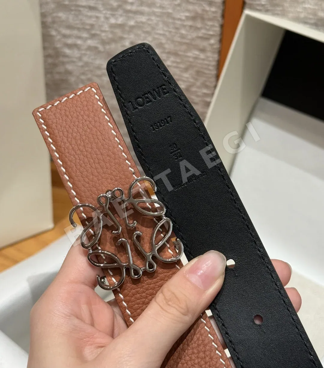 로에베 아나그램 리버시블 가죽 벨트 상세 이미지 6