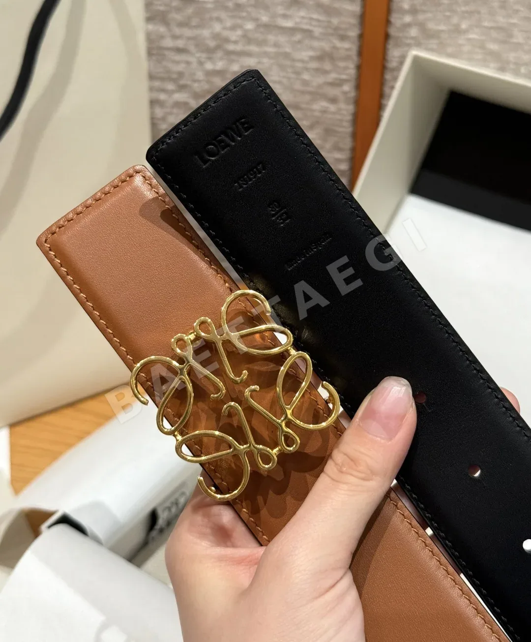 로에베 아나그램 양면 가죽 벨트 상세 이미지 6