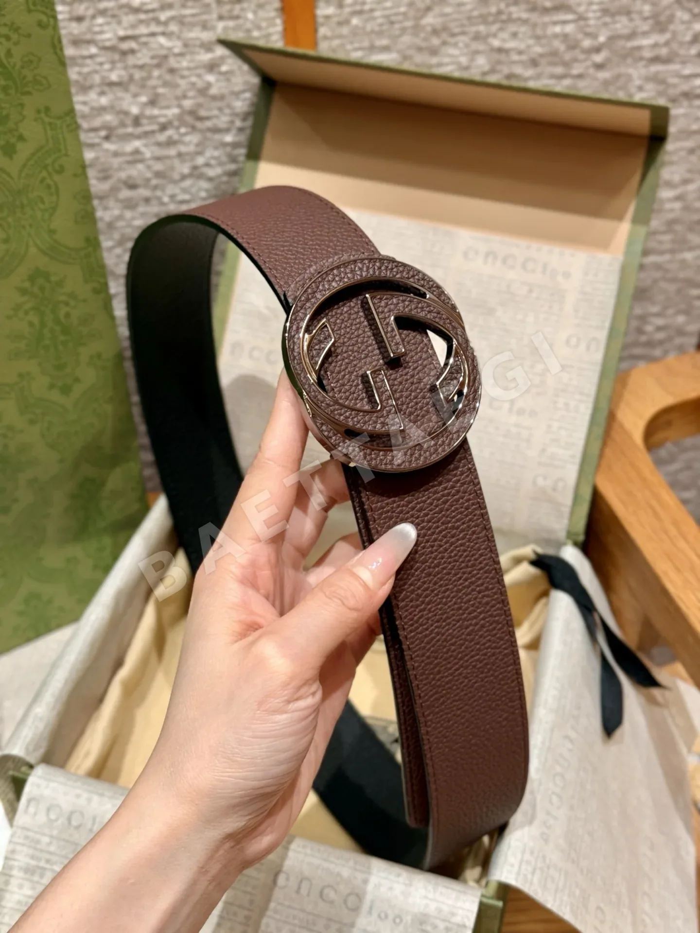 구찌 인터로킹 G 소가죽 양면 벨트 상세 이미지 3