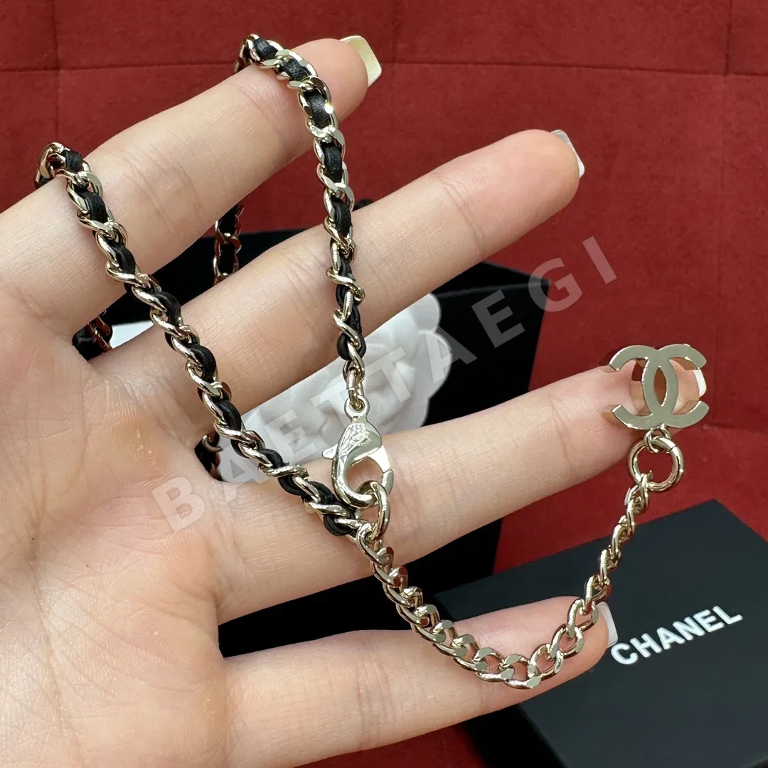 샤넬 가죽 체인 카멜리아 목걸이 상세 이미지 4