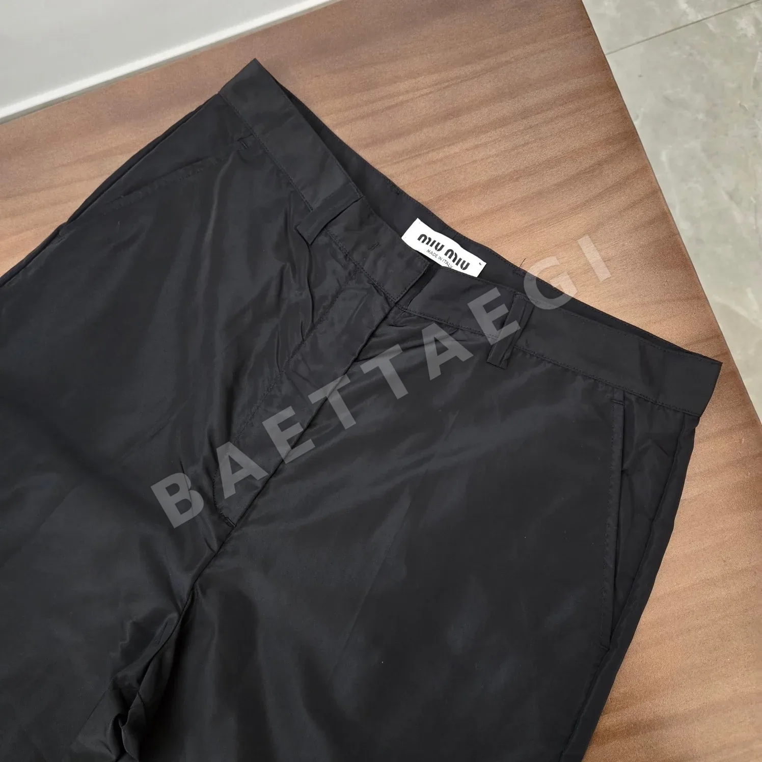 미우미우 남성 린넨 바지 상세 이미지 3