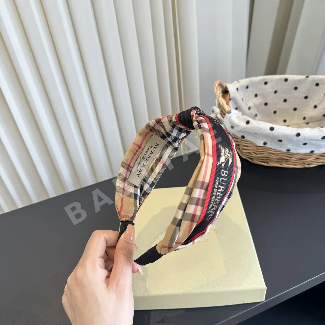 버버리 BB 패턴 헤어밴드 184908