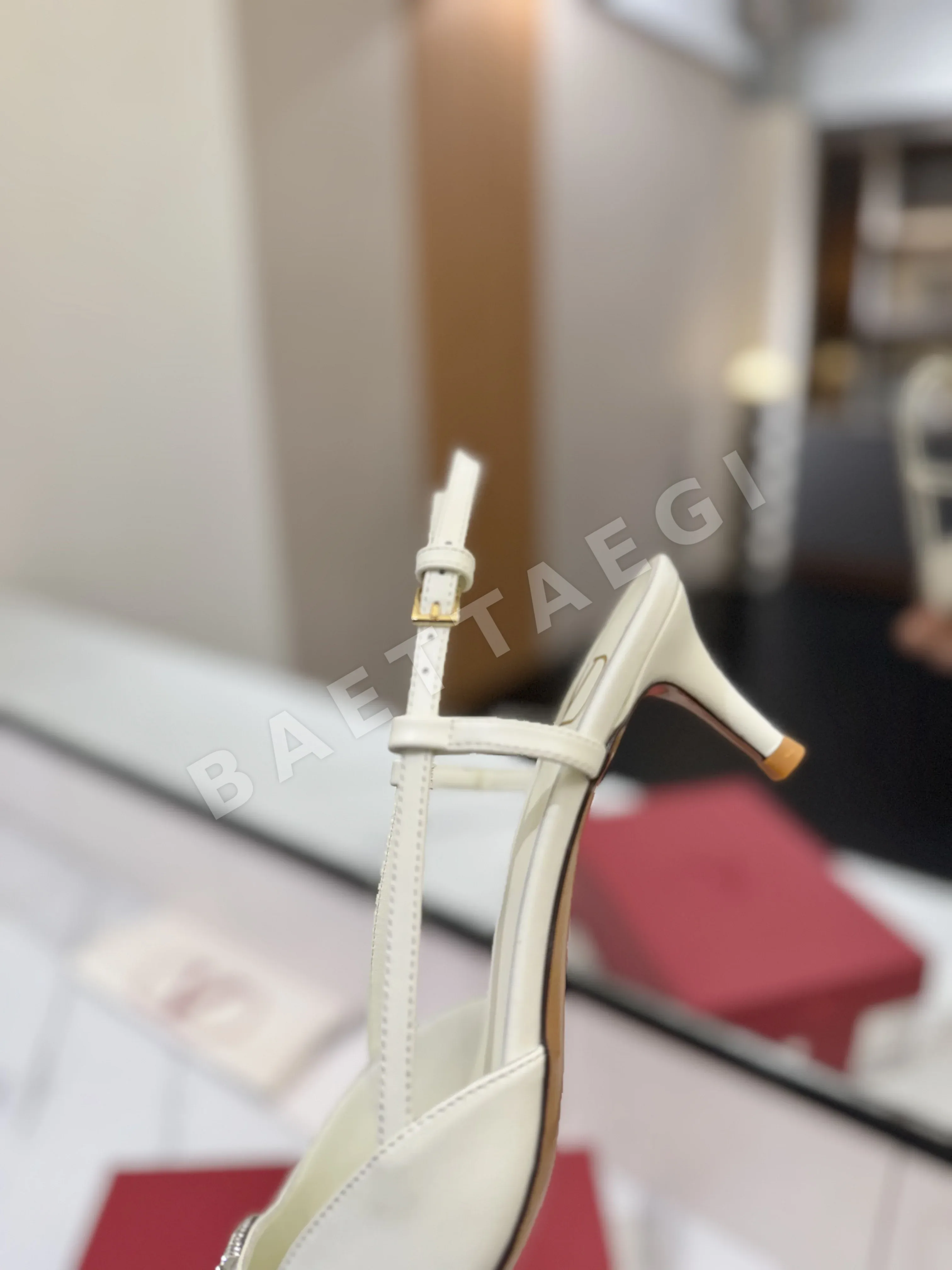 발렌티노 신발 상세 이미지 18